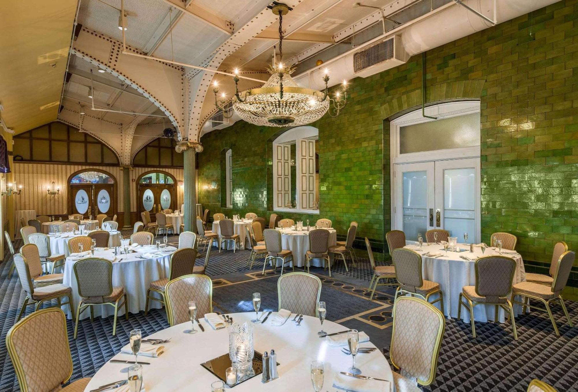 Radisson Lackawanna Station Hotel Scranton Buitenkant foto